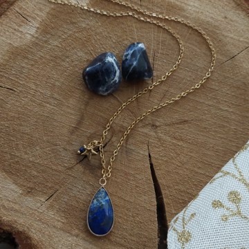 Naszyjnik z lapis lazuli i gwiazdką